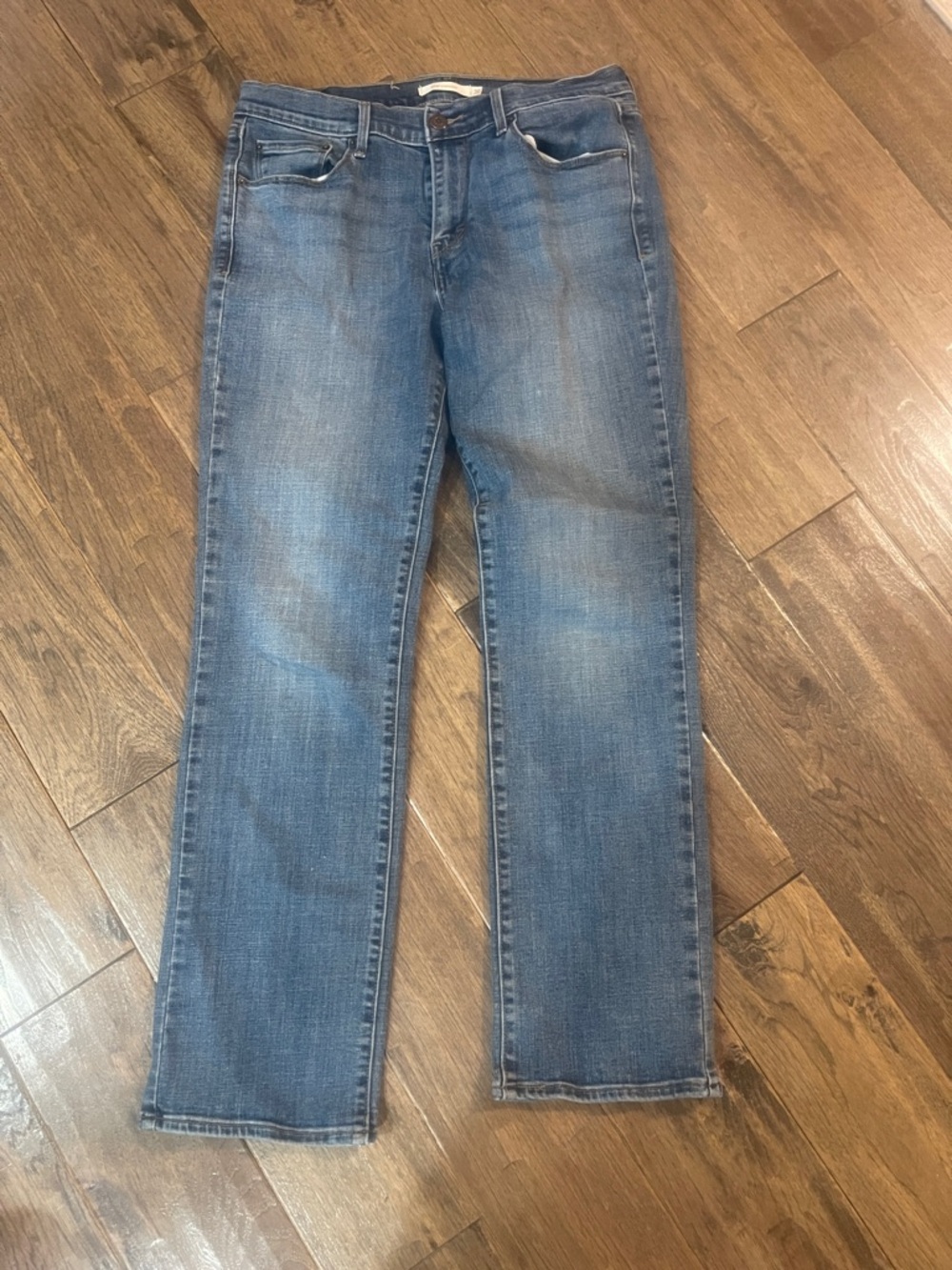 Levi's Straight-Leg Jeans in Faded Blue